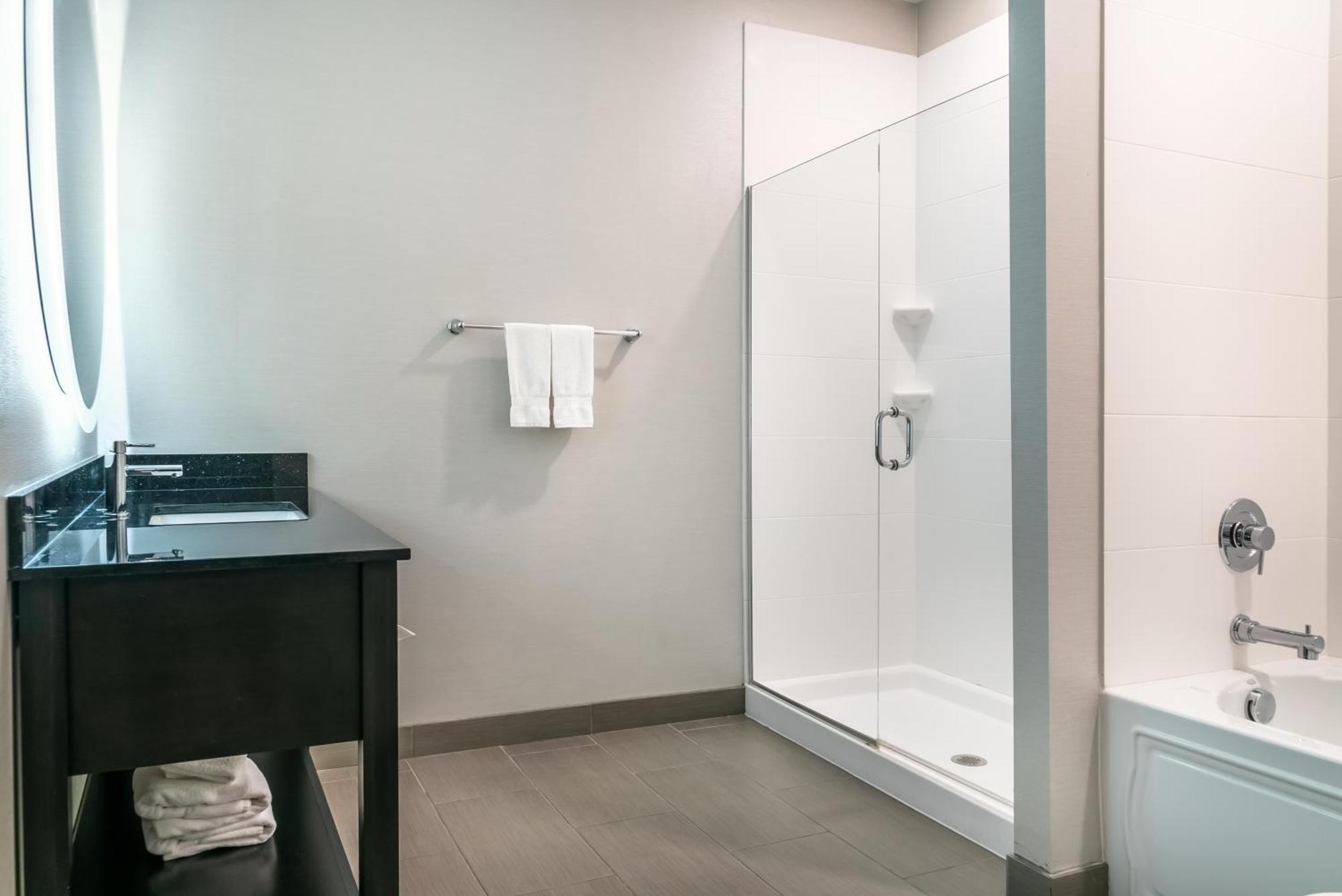 Comfort Inn & Suites 에이드리언 외부 사진